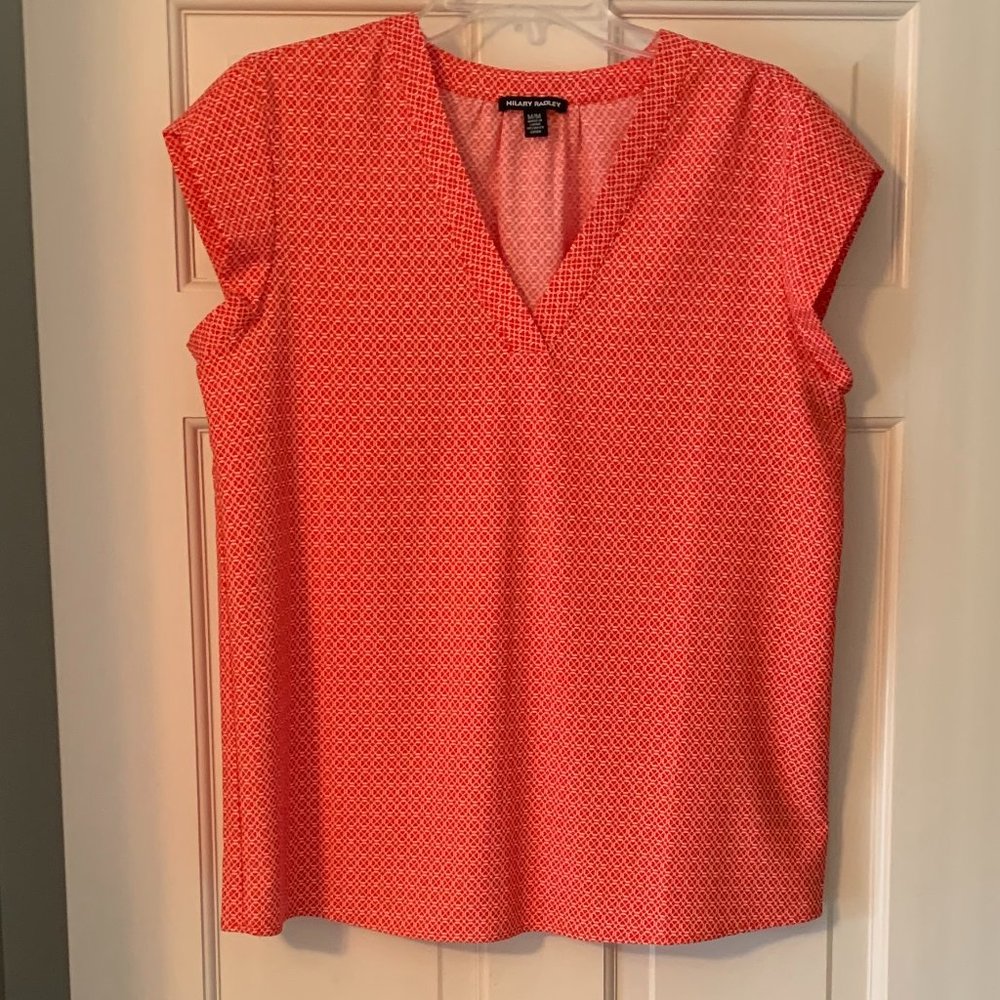 NWOT HILARY RADLEY Red Geometric Print Blouse Cap Sleeve V-Neck - Size Medium